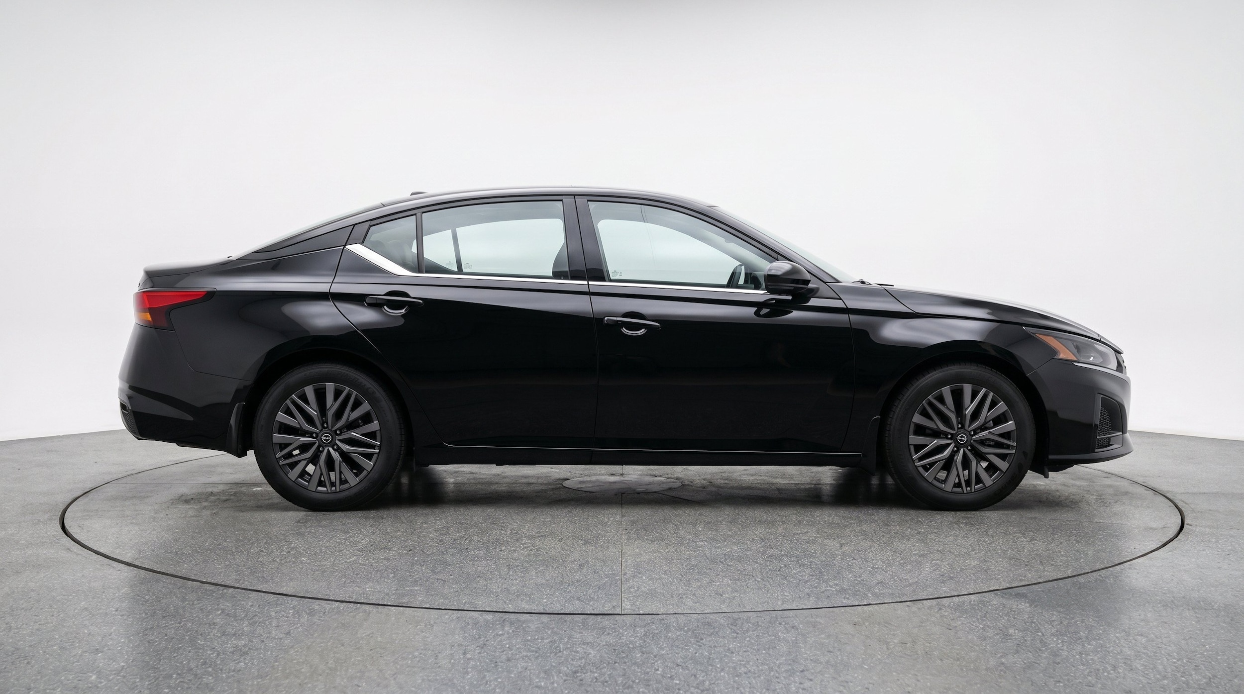 Thumbnail: 2025 Nissan Altima - 10