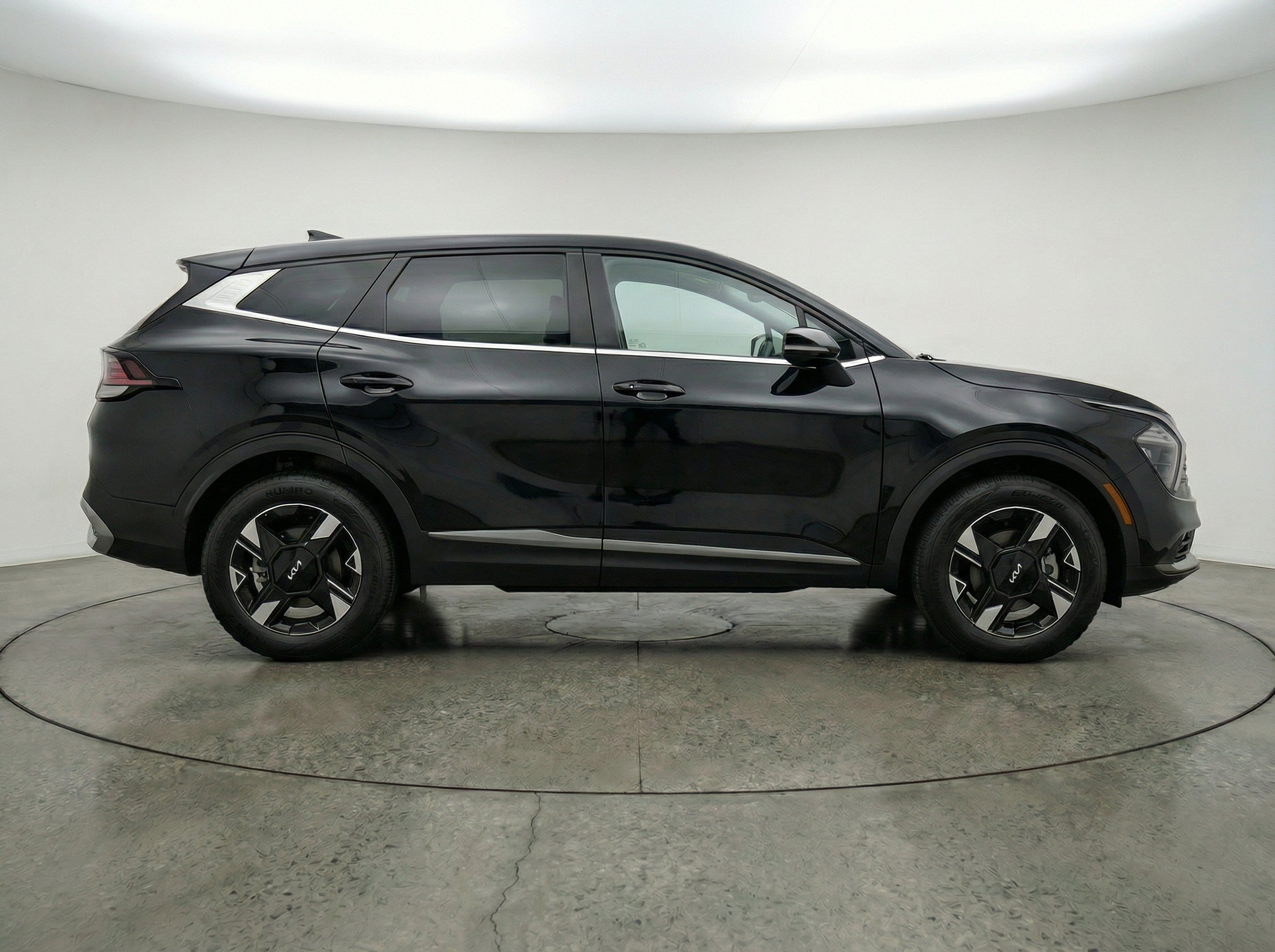 Thumbnail: 2026 Kia Sportage - 10