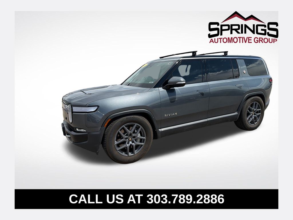 2024 Rivian R1S