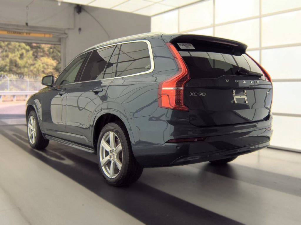 Used 2023 Volvo XC90 B5 Core SUV