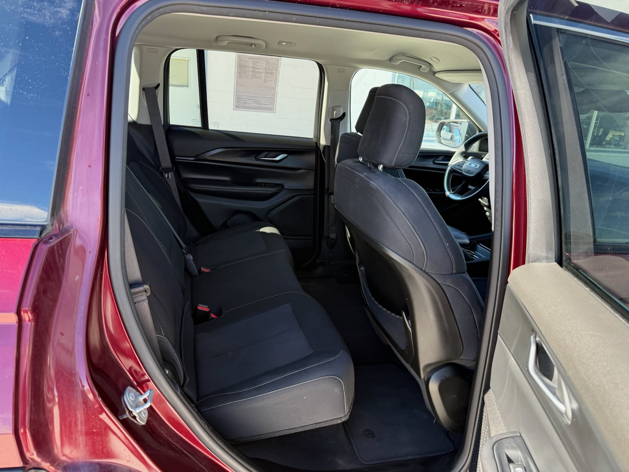 2023 Jeep Grand Cherokee Laredo - Photo 16