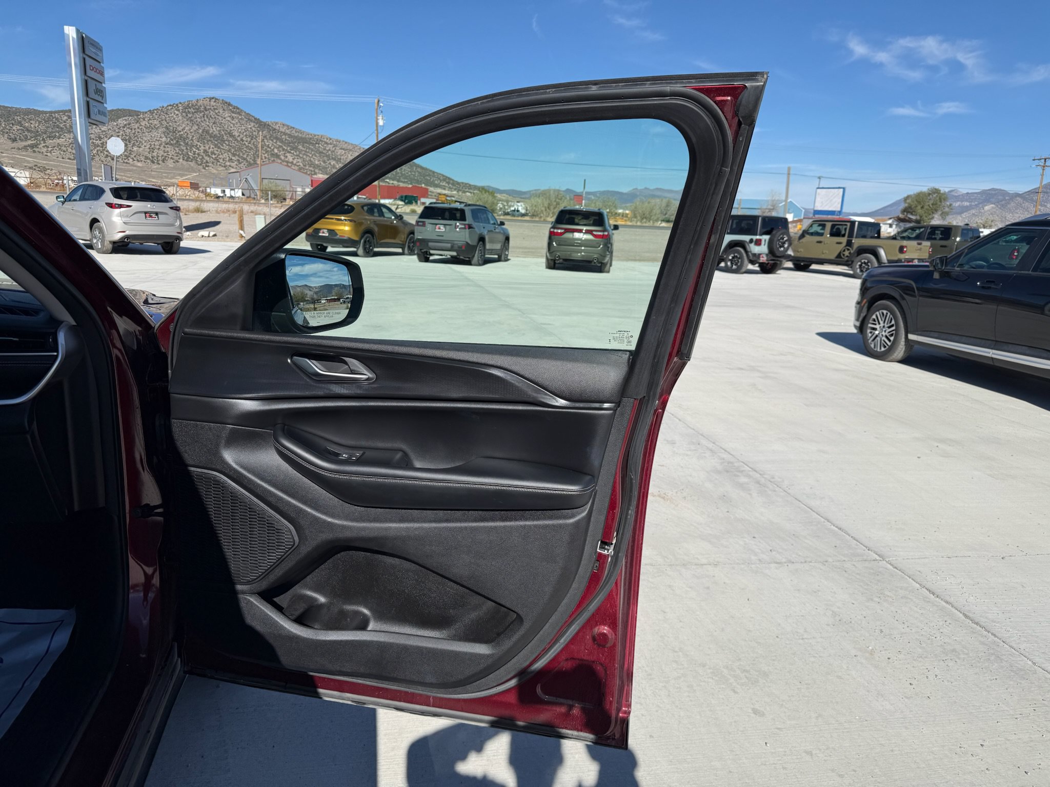 2023 Jeep Grand Cherokee Laredo - Photo 15