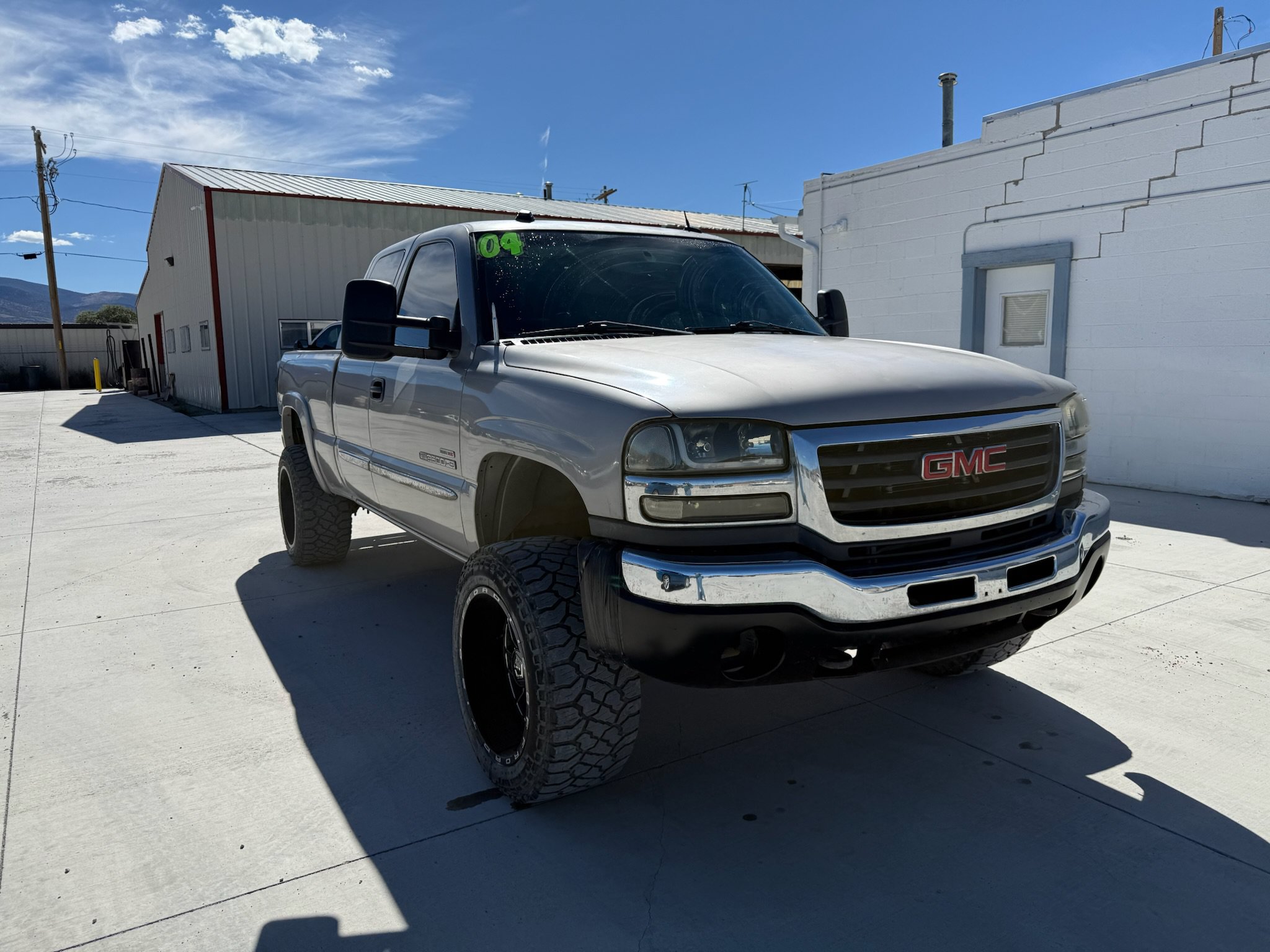 Used 2004 GMC Sierra 2500HD SLT with VIN 1GTHK29124E208636 for sale in Delta, UT