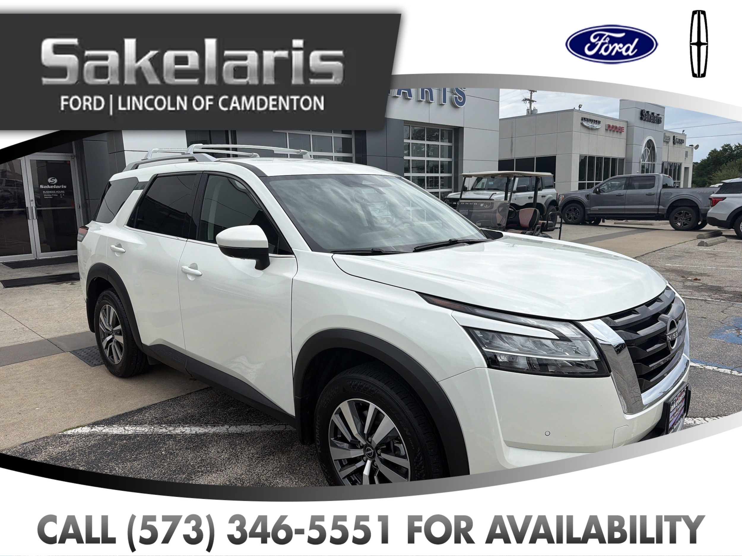 2024 Nissan Pathfinder SL