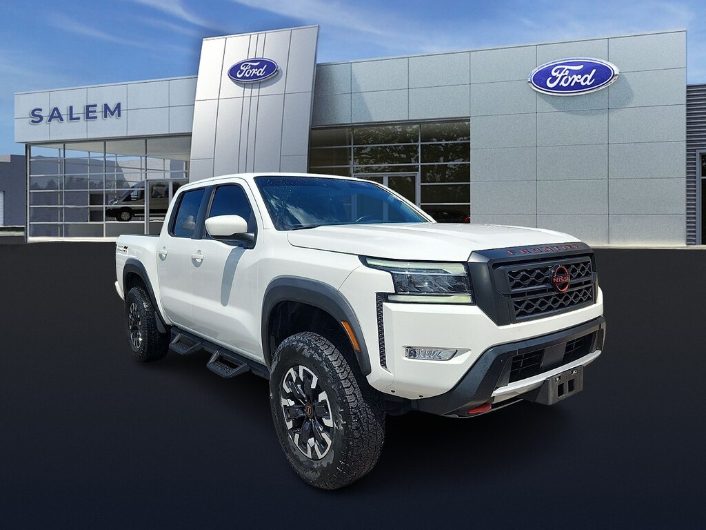 Certified 2024 Nissan Frontier Crew Cab PRO-4X 4x4 Crew Cab