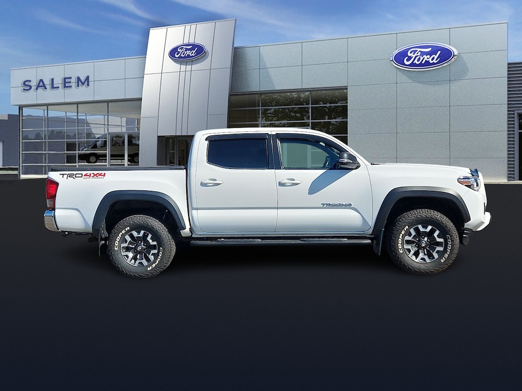 Certified 2017 Toyota Tacoma SR5 V6 Double Cab