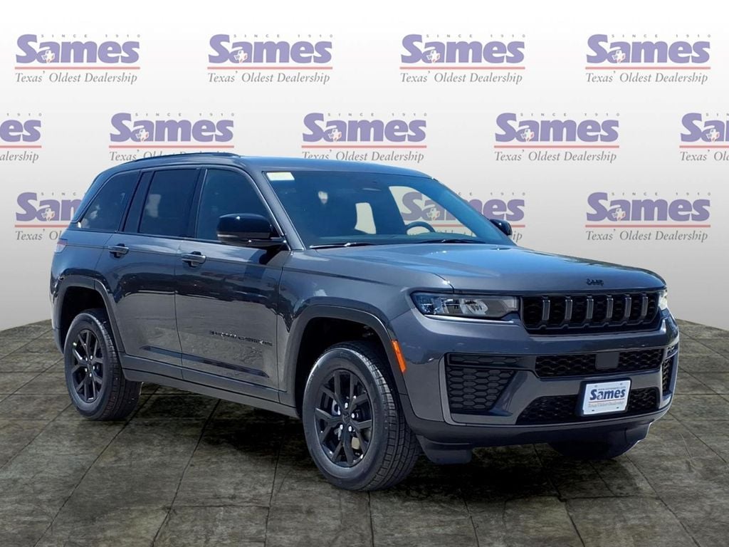 2026 Jeep Grand Cherokee Laredo