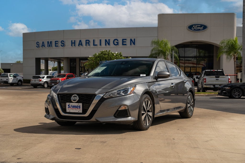 2022 Nissan Altima SV