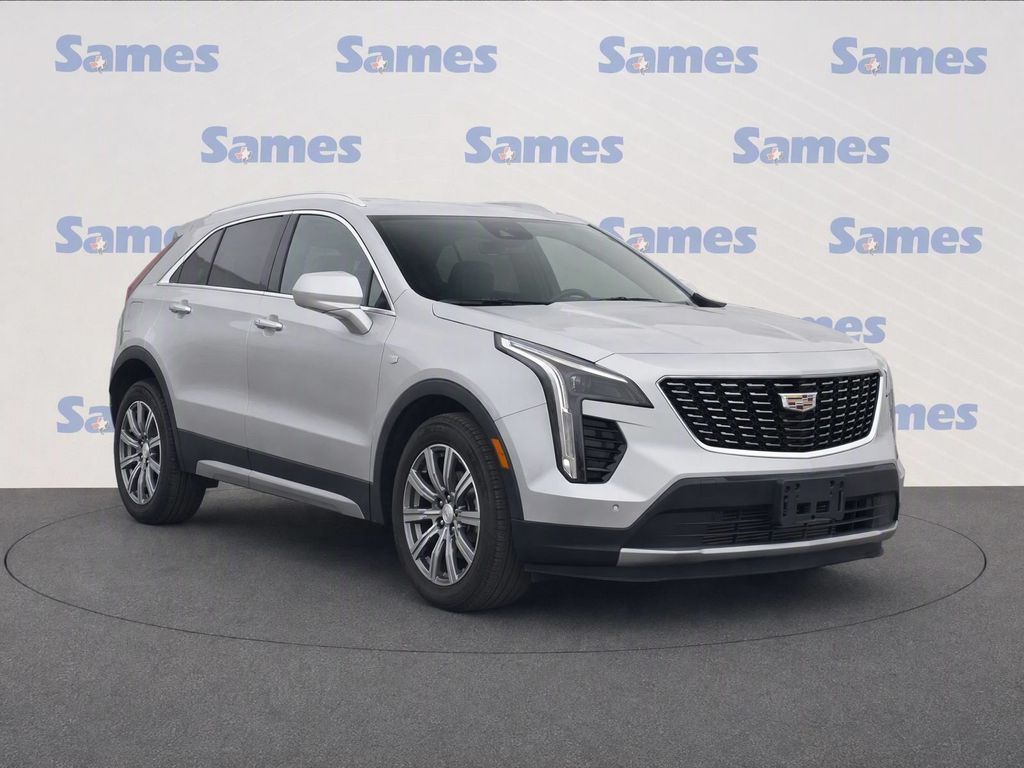 2020 Cadillac XT4 Premium Luxury