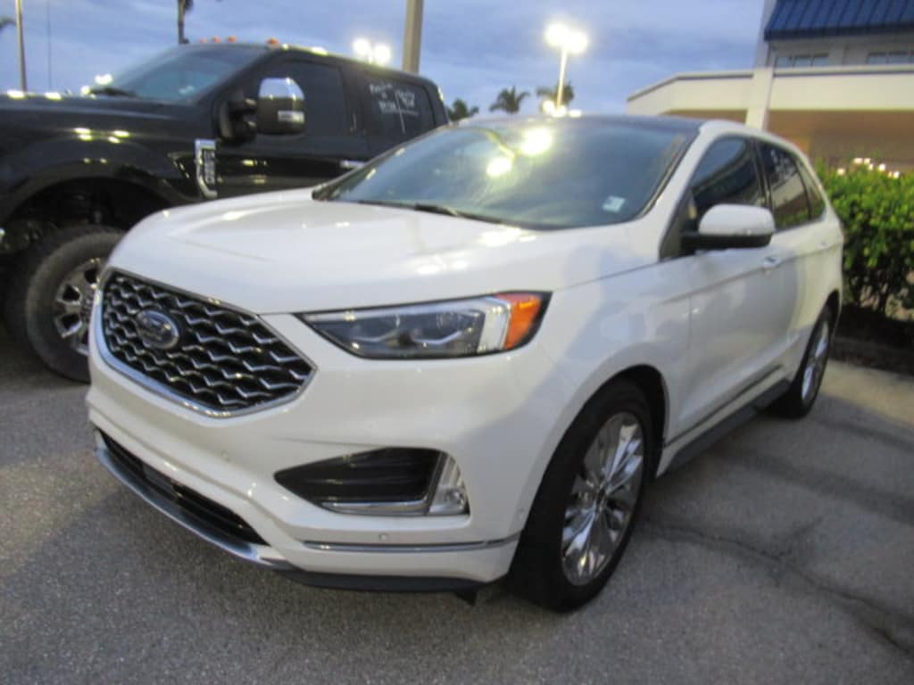 Certified 2022 Ford Edge Titanium SUV