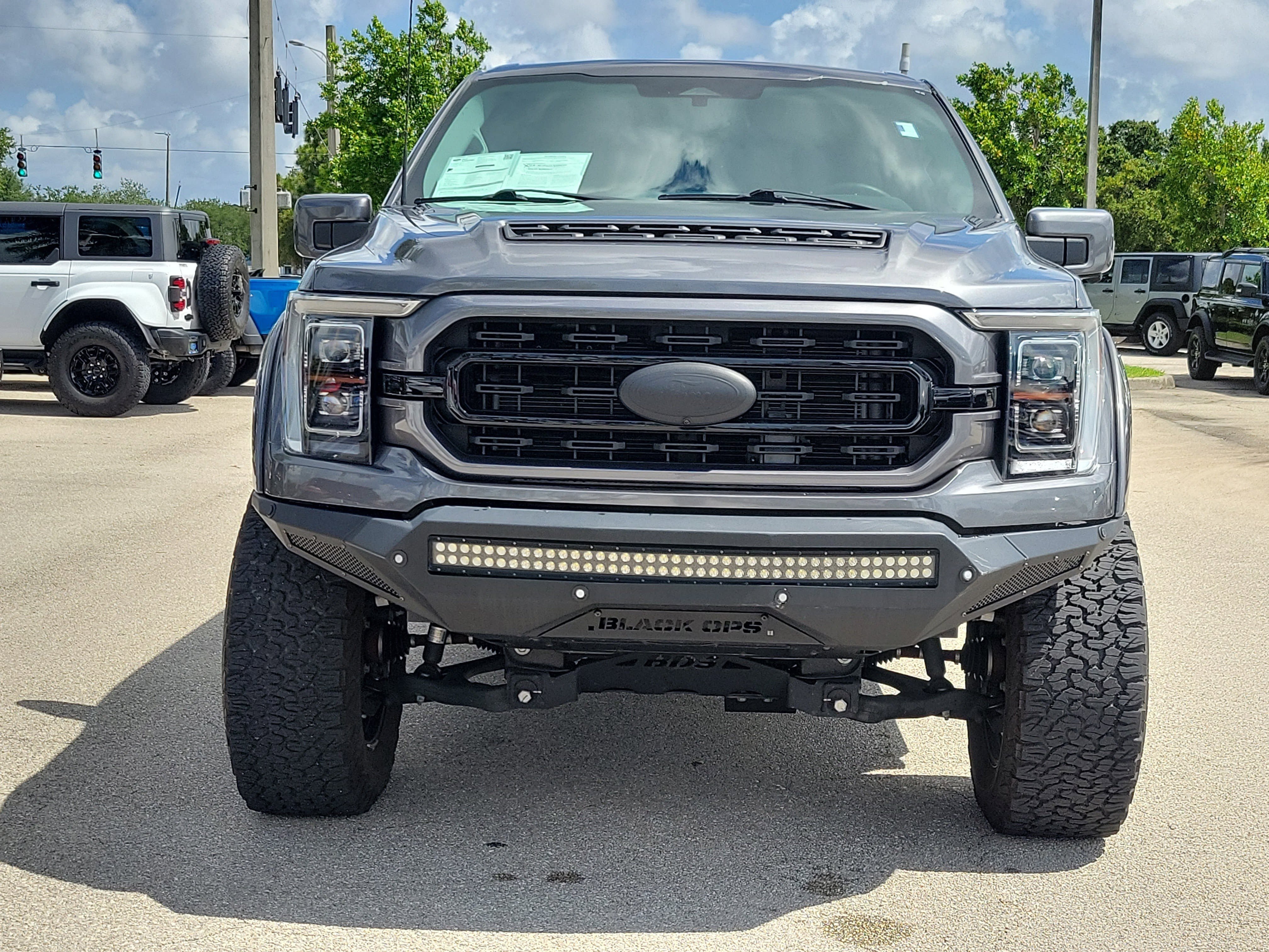 Used 2023 Ford F-150 Lariat Crew Cab Truck