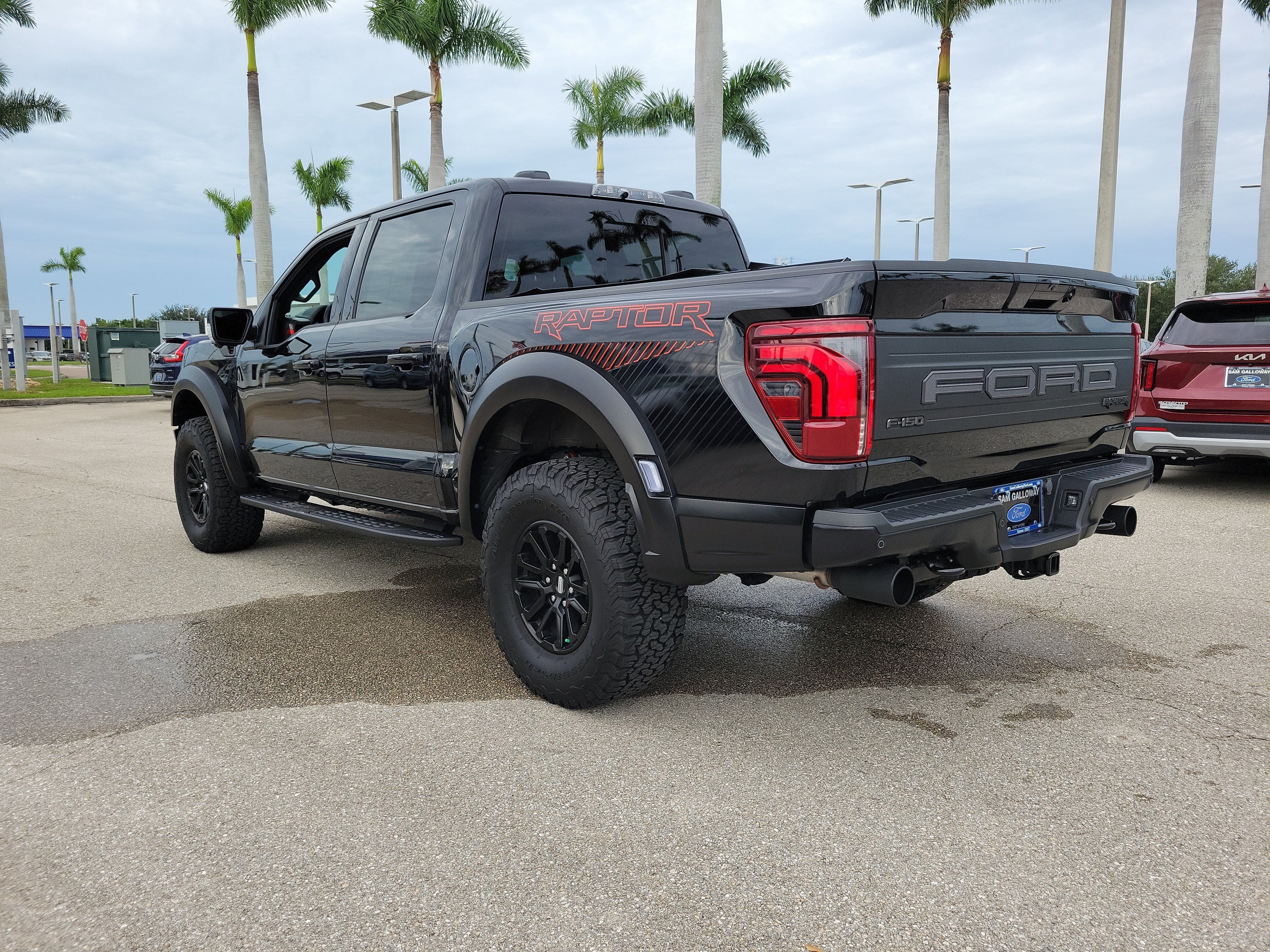 Certified 2025 Ford F-150 Raptor CREW CAB SHORT BED TRUCK