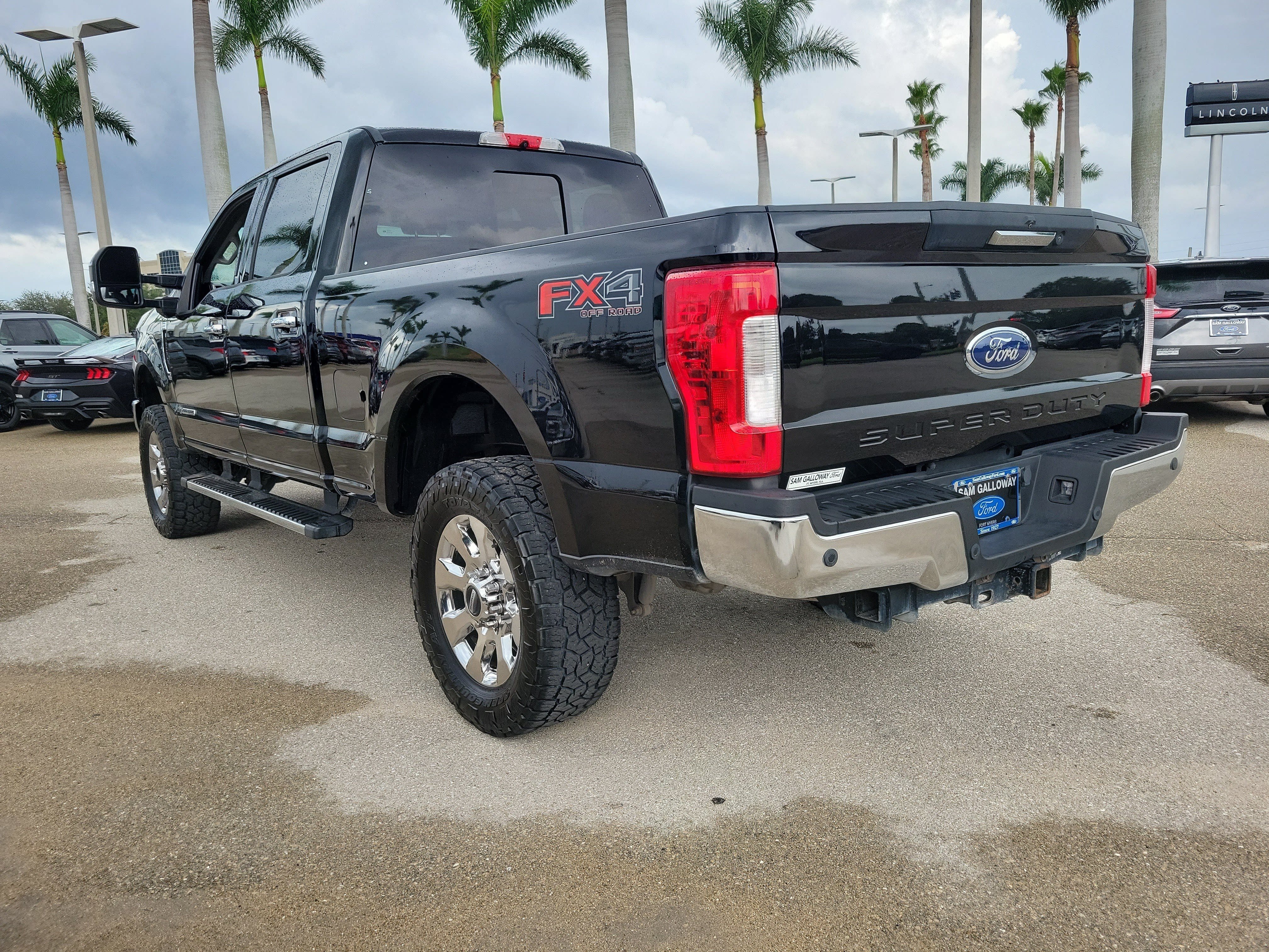 Certified 2019 Ford F-250 Lariat CREW CAB TRUCK