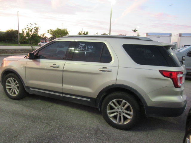 Used 2017 Ford Explorer XLT SUV