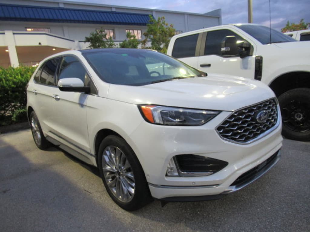 Certified 2022 Ford Edge Titanium SUV