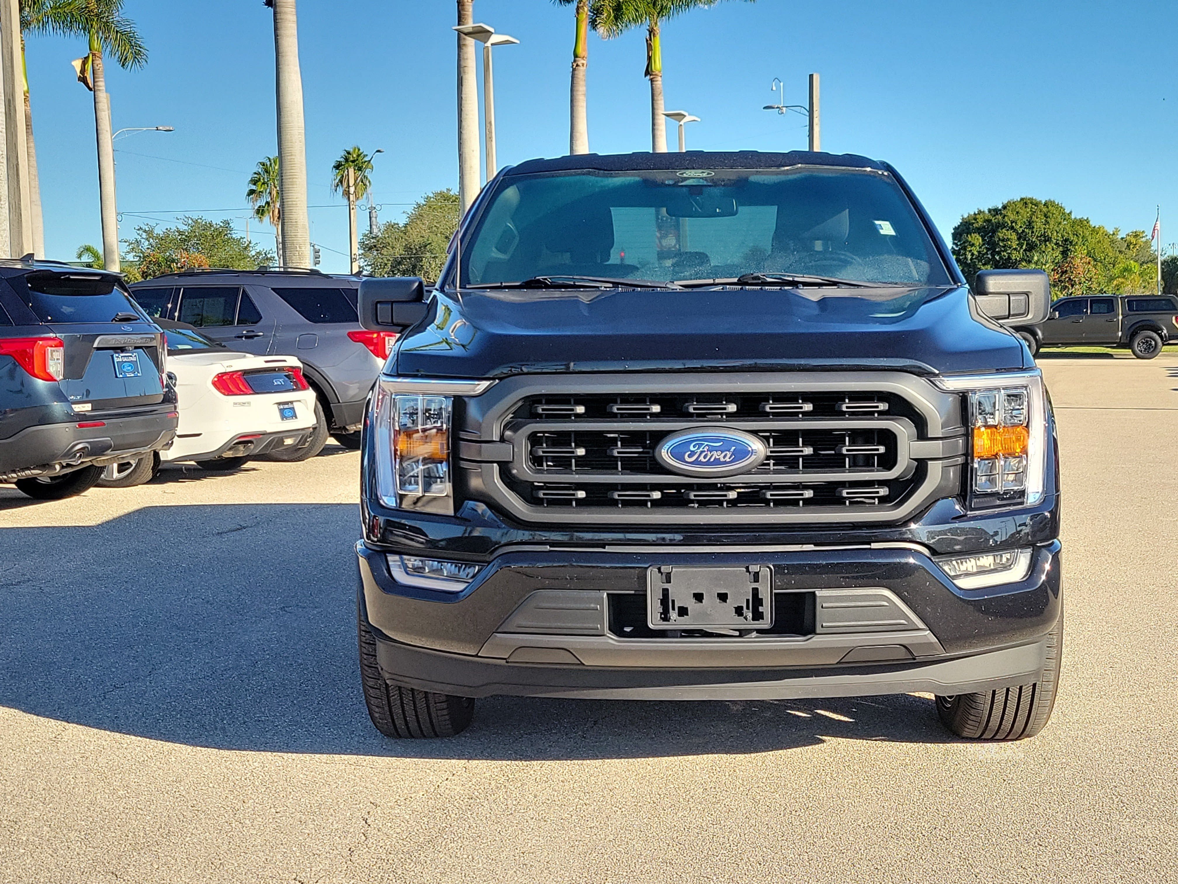 Certified 2022 Ford F-150 XLT CREW CAB TRUCK