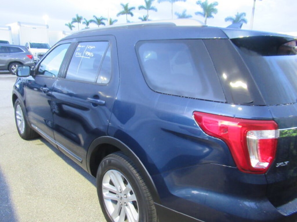 Used 2017 Ford Explorer XLT SUV