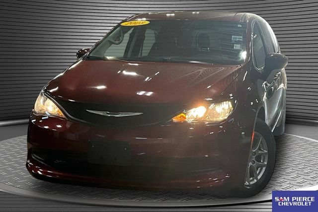 2023 Chrysler Voyager