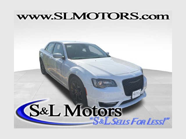 2022 Chrysler 300