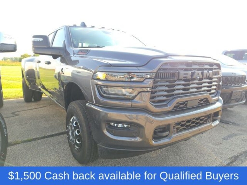 New 2027 Ram 3500 BIG HORN CREW CAB 4X4 8' BOX Pickup