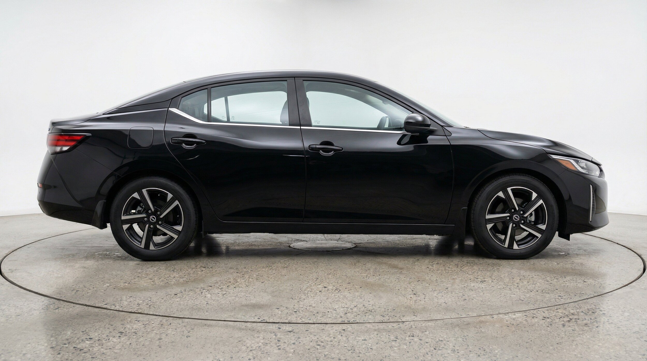 Thumbnail: 2025 Nissan Sentra - 11