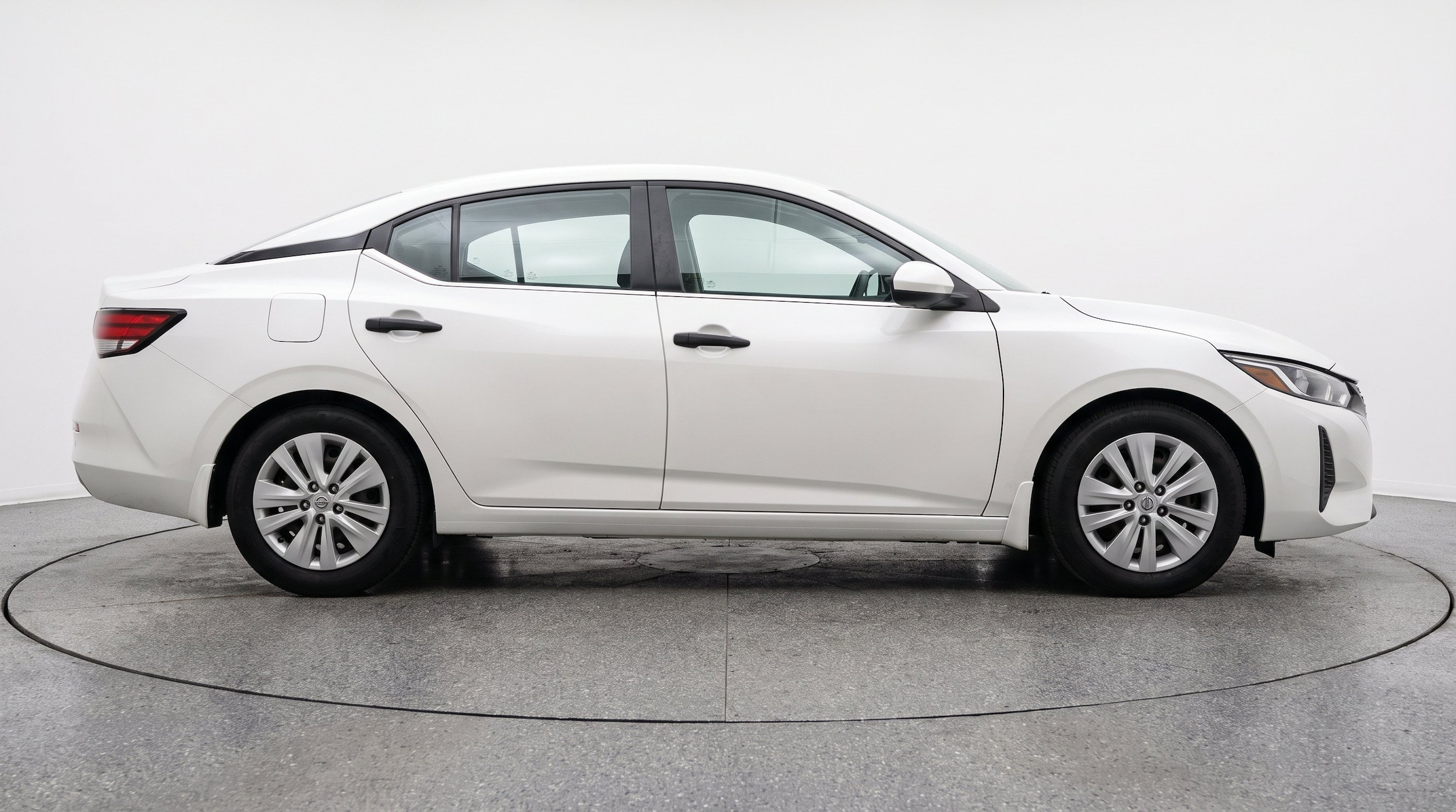 Thumbnail: 2025 Nissan Sentra - 10