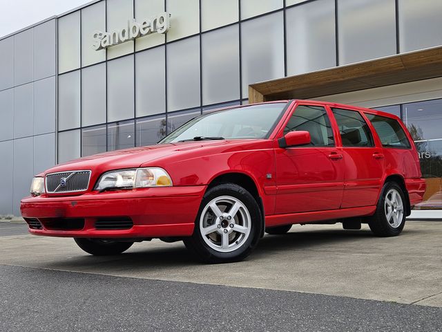 1999 Volvo V70 Wagon