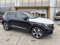2026 Volvo XC40 B5 Plus AWD SUV