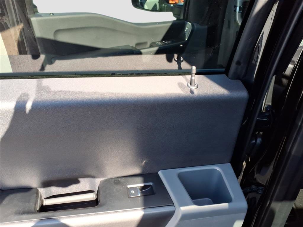 2026 Ford F-350 Super Duty XL - Photo 6