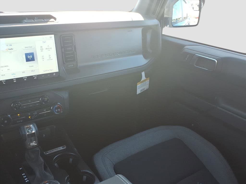 2025 Ford Bronco 4-Door Base - Photo 9