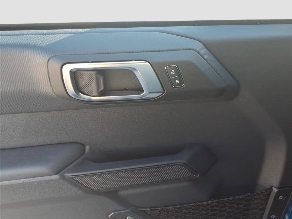 2025 Ford Bronco 4-Door Base - Photo 11