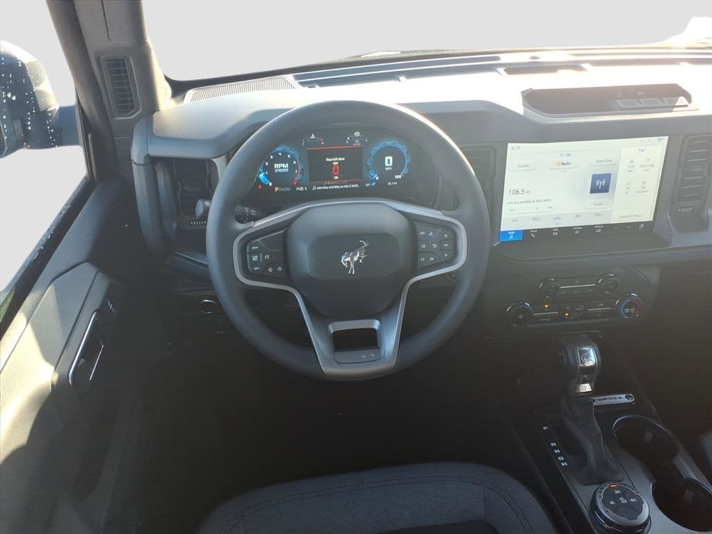 2025 Ford Bronco 4-Door Base - Photo 10