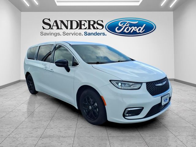 2024 Chrysler Pacifica Touring L Minivan/Van