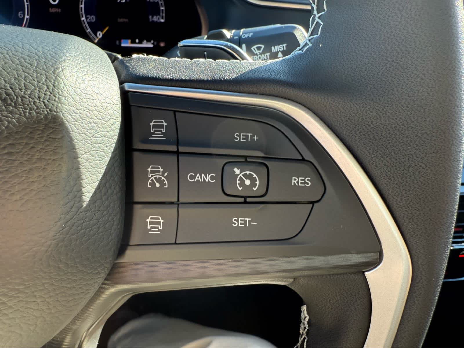 2025 Jeep Grand Cherokee Altitude - Photo 23