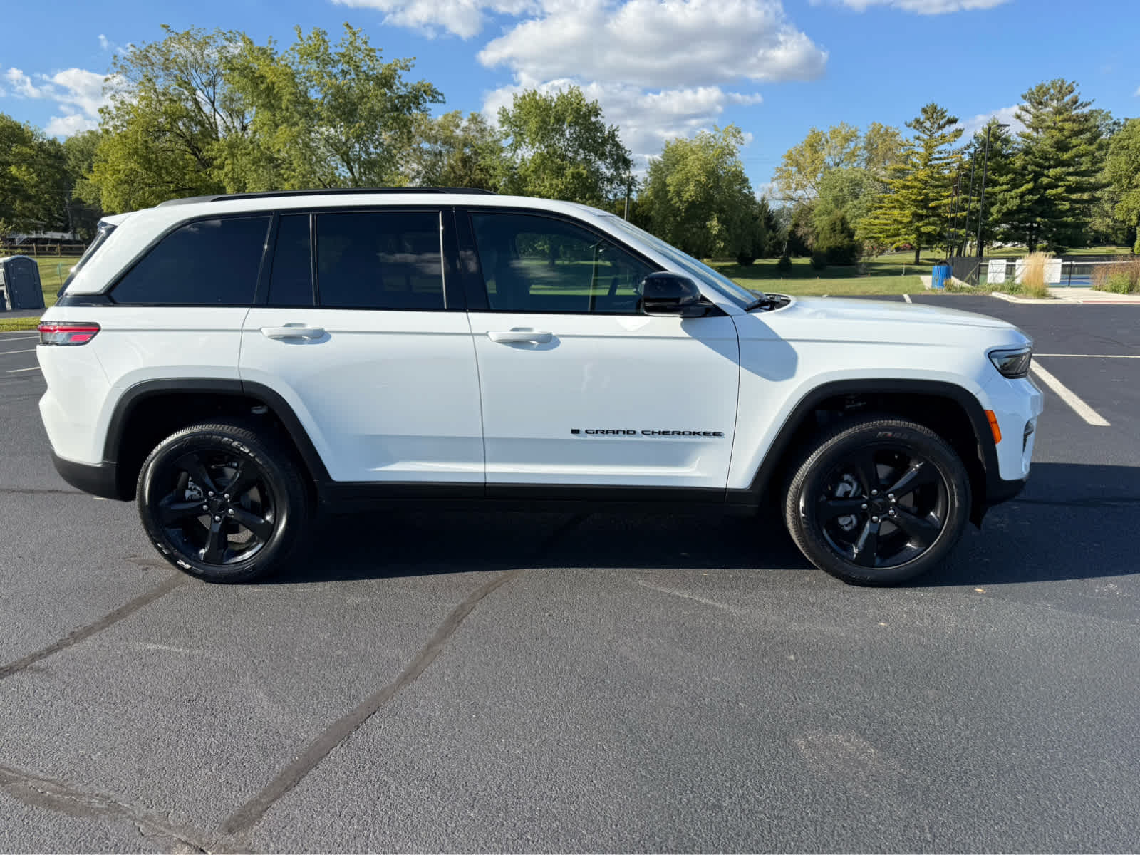 2025 Jeep Grand Cherokee Altitude - Photo 7