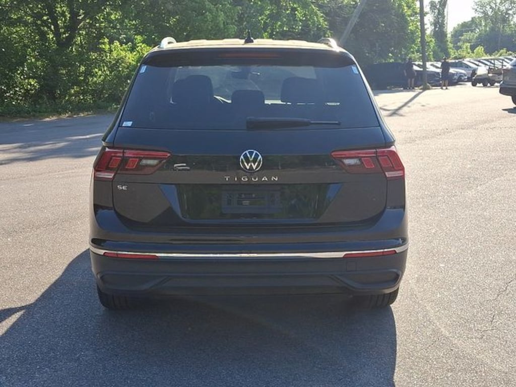 Used 2022 Volkswagen Tiguan 2.0T SE SUV