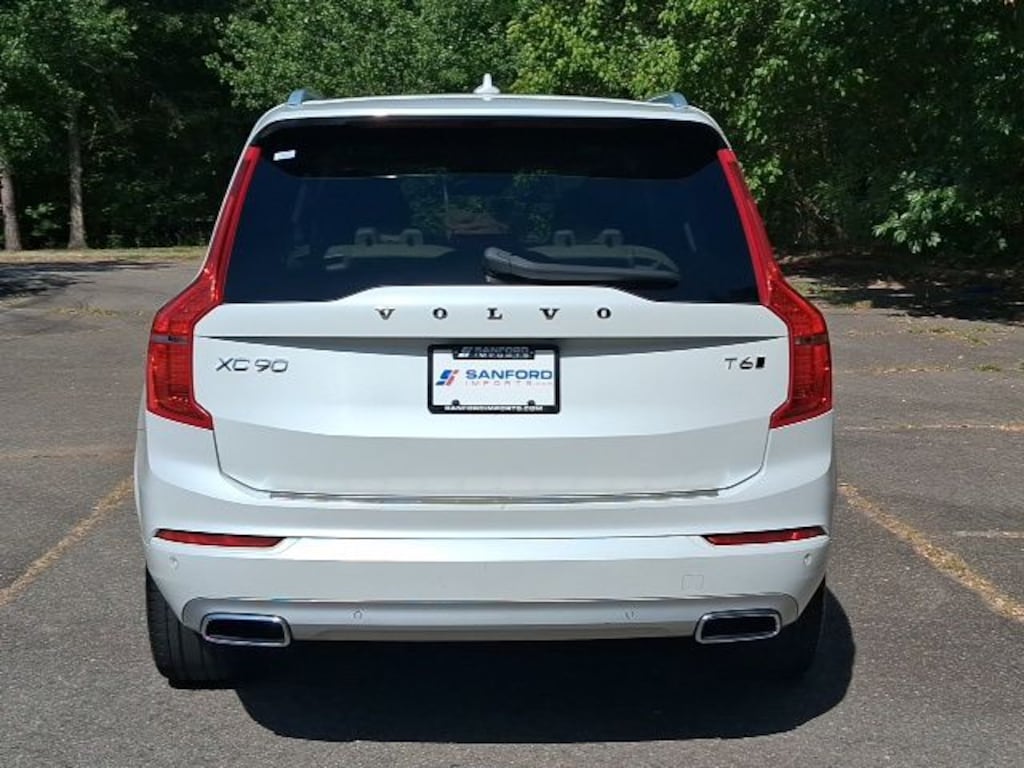 Used 2021 Volvo XC90 T6 Momentum 7 Passenger SUV