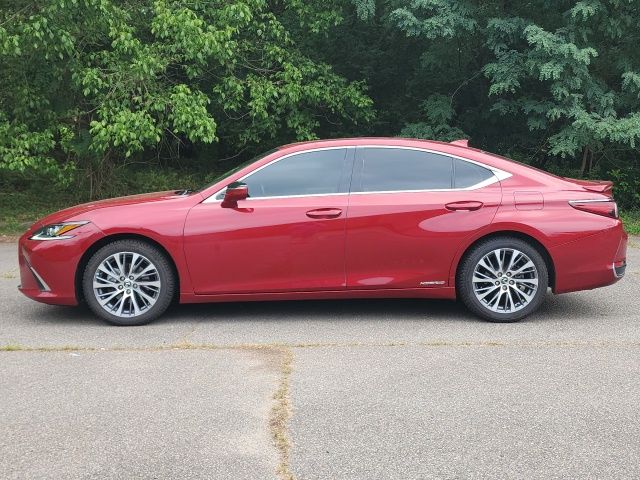 Used 2021 Lexus ES 300h Sedan