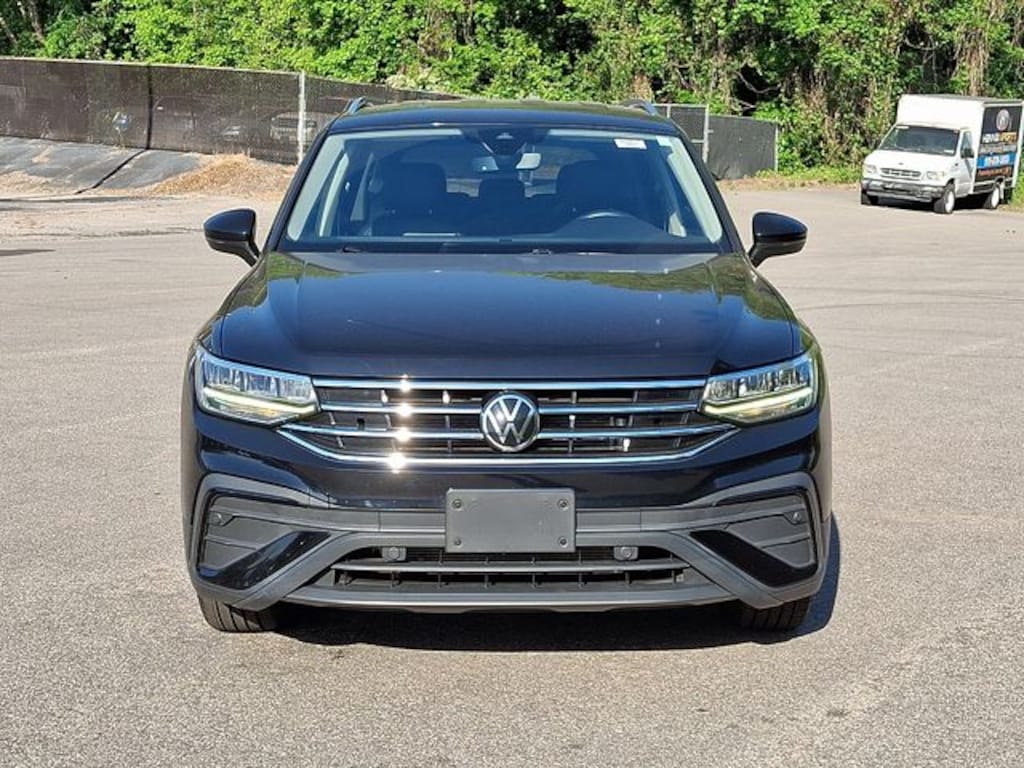Used 2022 Volkswagen Tiguan 2.0T SE SUV