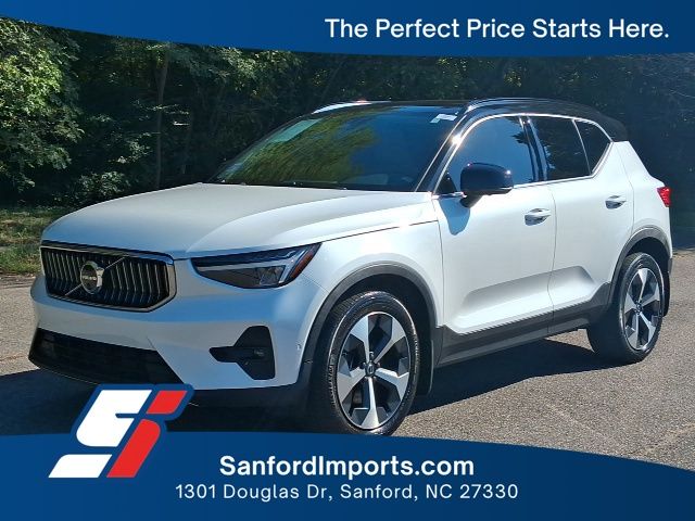 2023 Volvo XC40