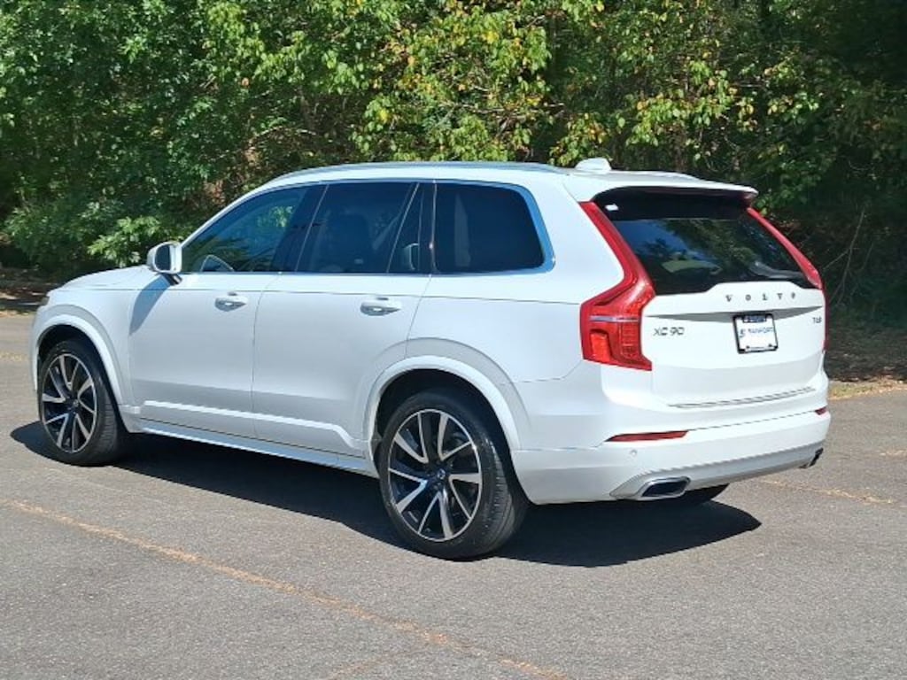 Used 2021 Volvo XC90 T6 Momentum 7 Passenger SUV