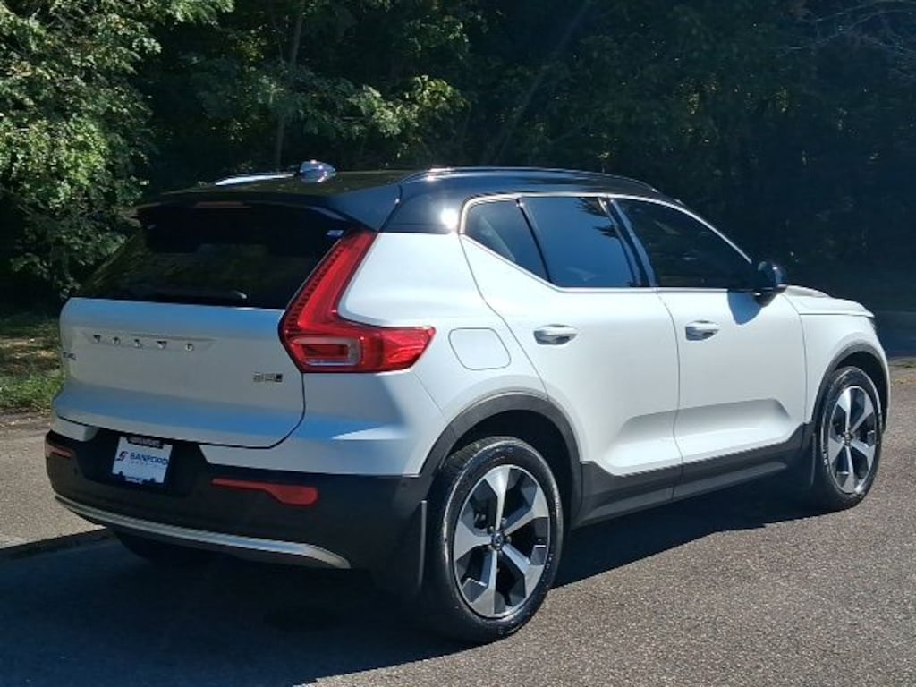 Used 2023 Volvo XC40 B5 Plus Bright Theme SUV