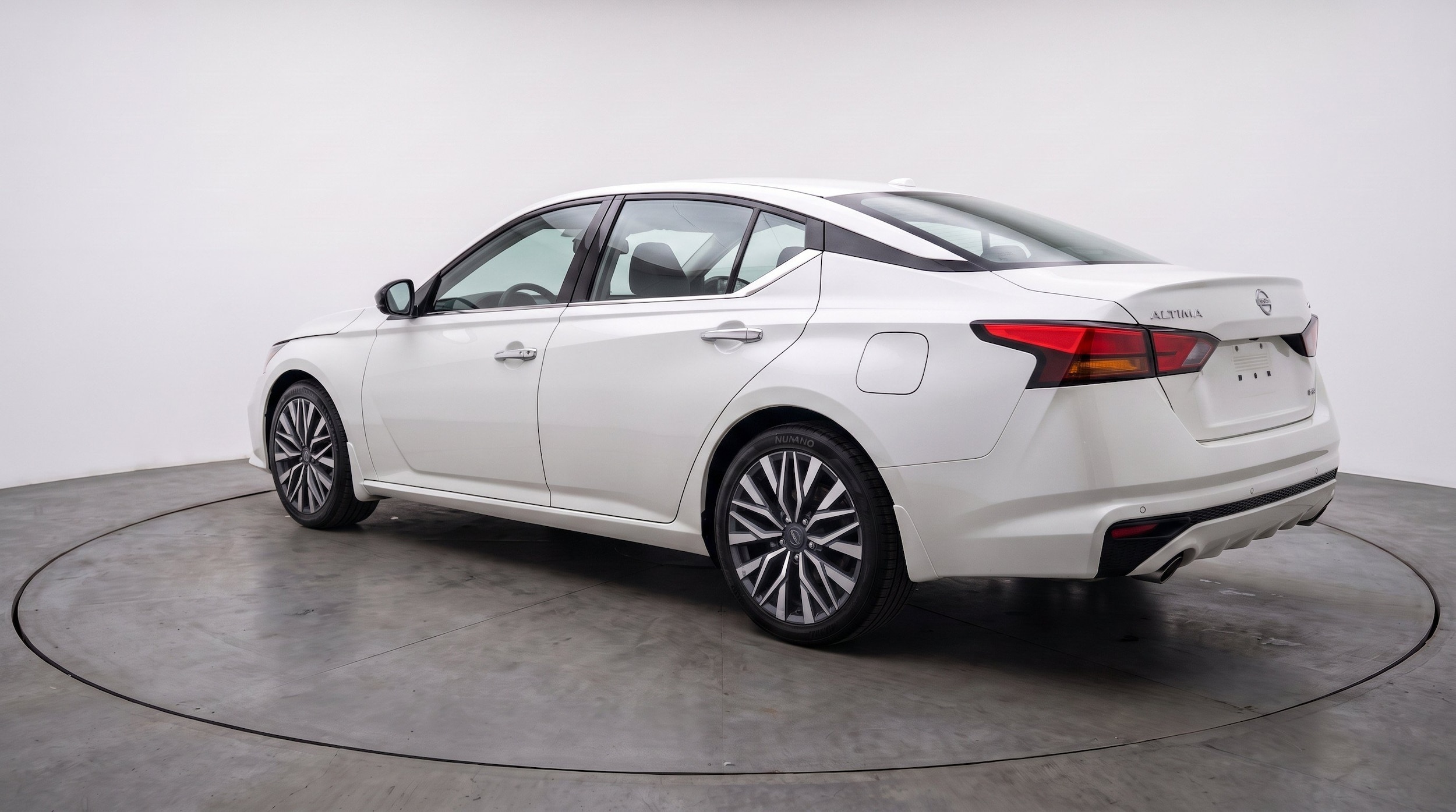 Thumbnail: 2025 Nissan Altima - 6