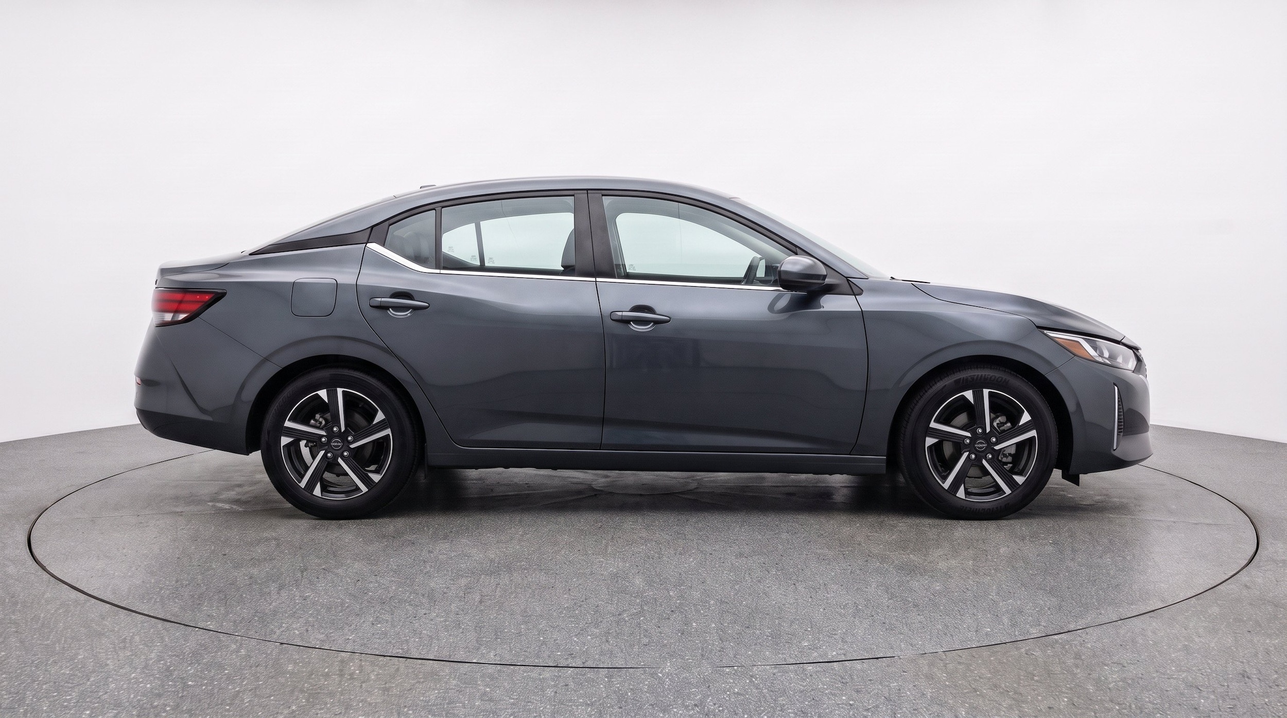 Thumbnail: 2025 Nissan Sentra - 10