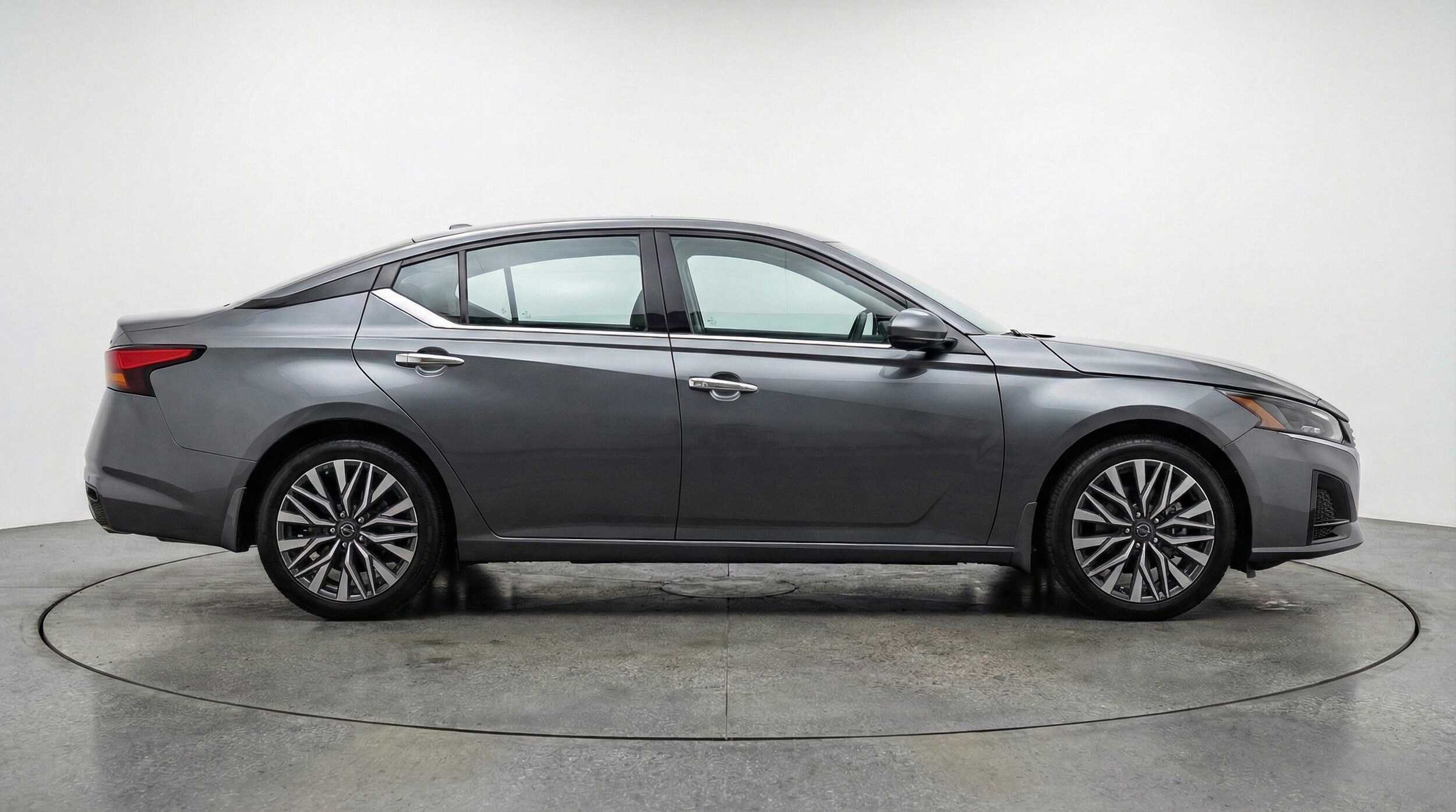 Thumbnail: 2025 Nissan Altima - 11