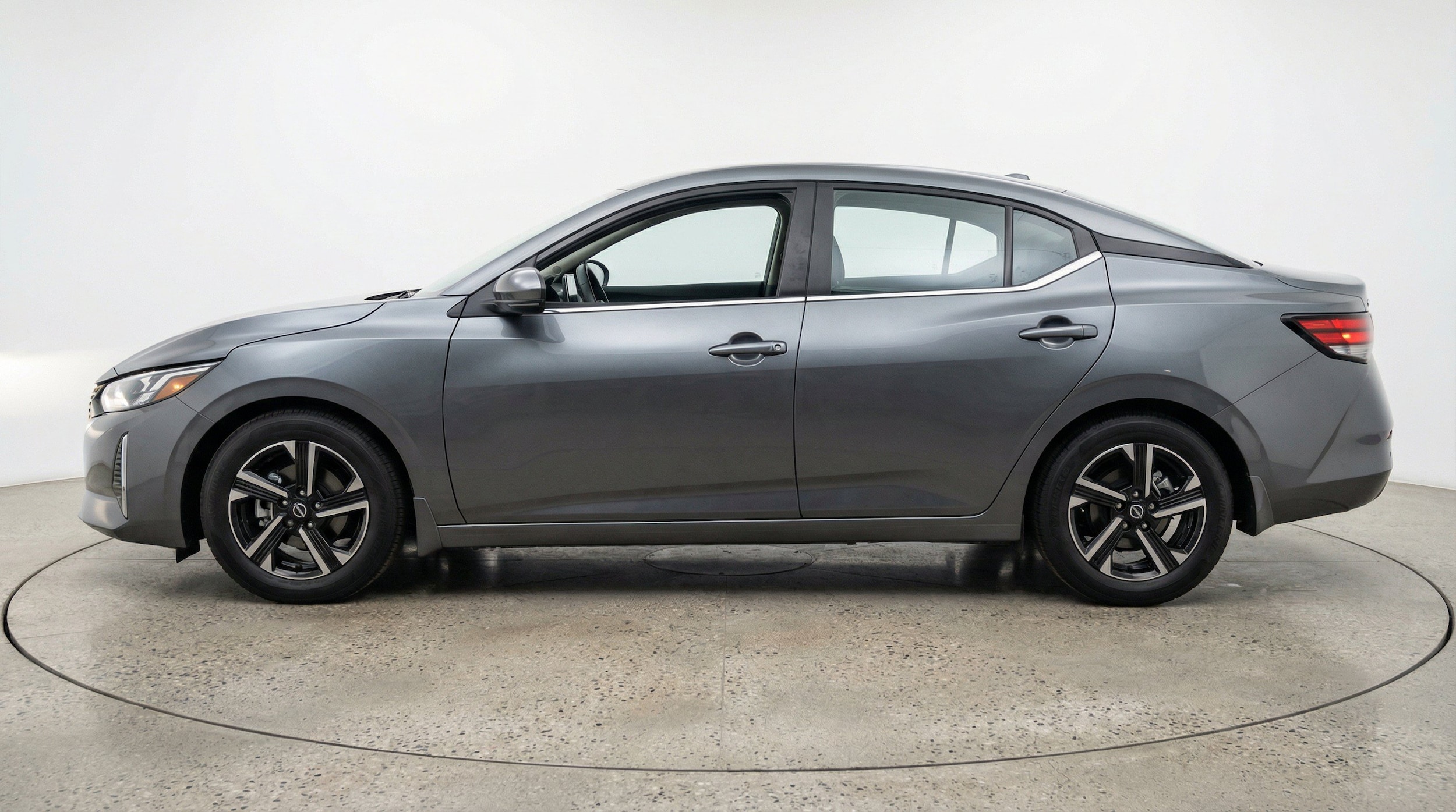 Thumbnail: 2025 Nissan Sentra - 5