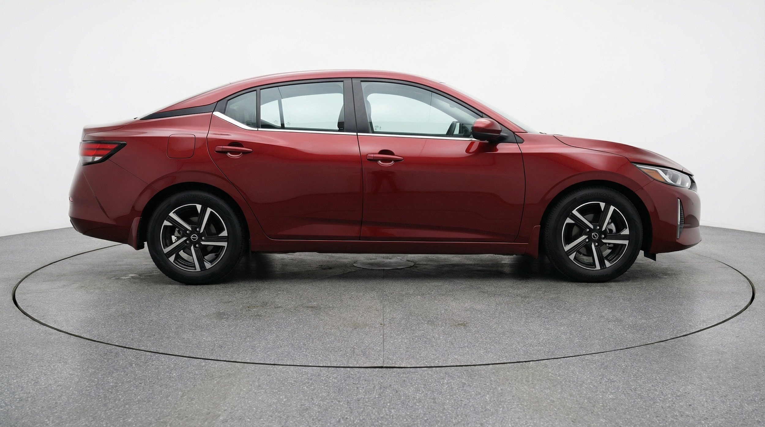 Thumbnail: 2025 Nissan Sentra - 10
