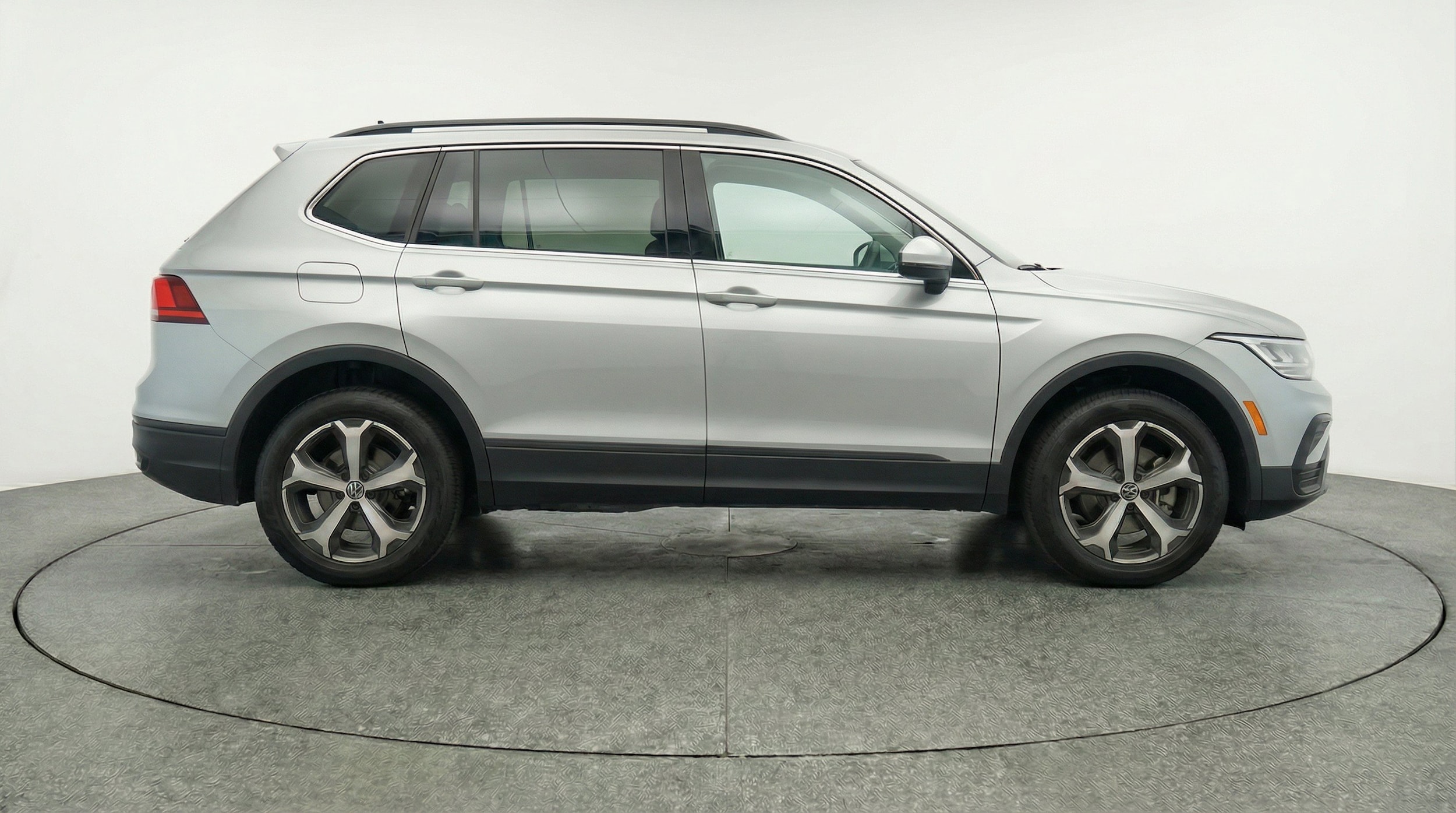 Thumbnail: 2026 Volkswagen Tiguan - 11