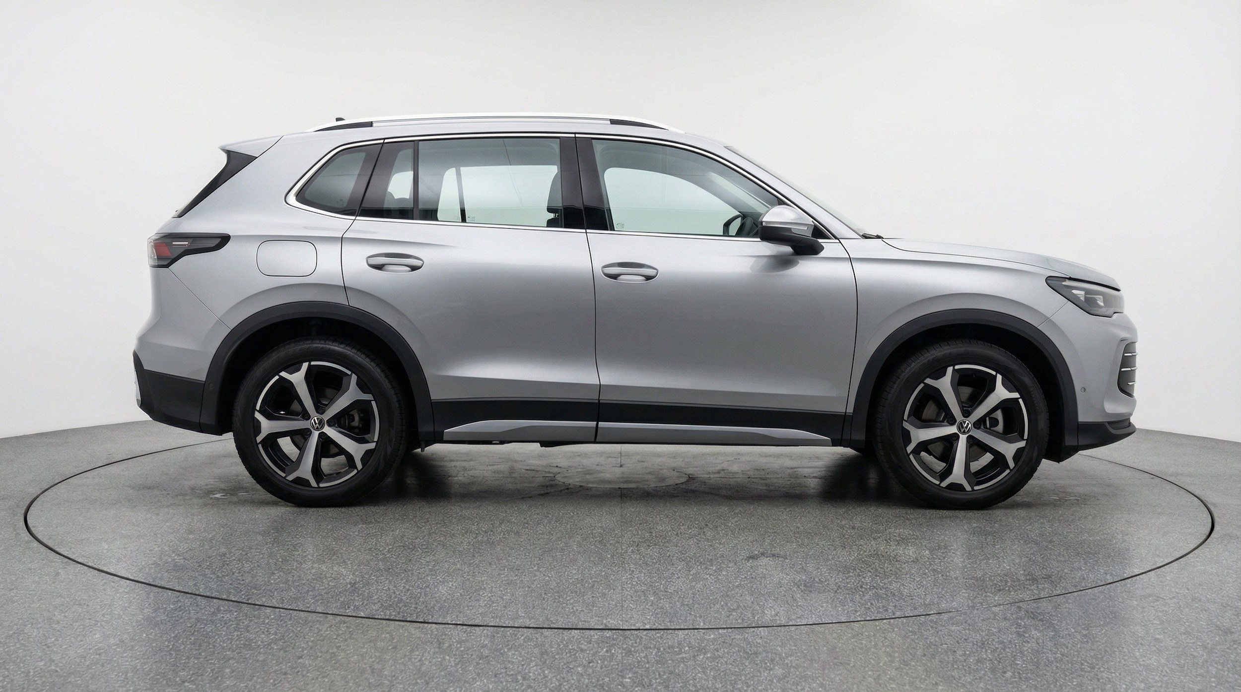 Thumbnail: 2026 Volkswagen Tiguan - 10