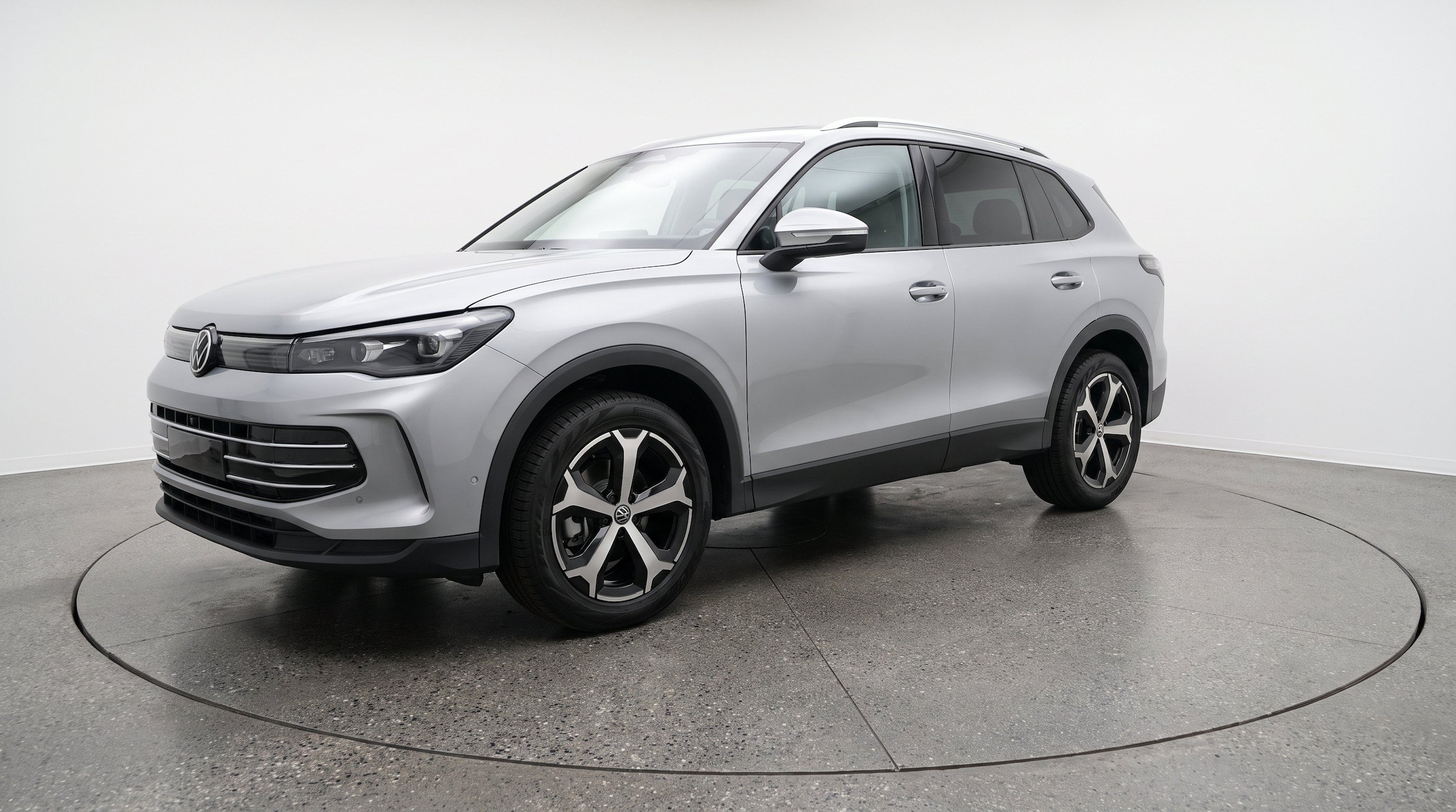 Thumbnail: 2026 Volkswagen Tiguan - 3